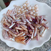 Golden Chips  (4 stick shaped pearls +1 Edison)